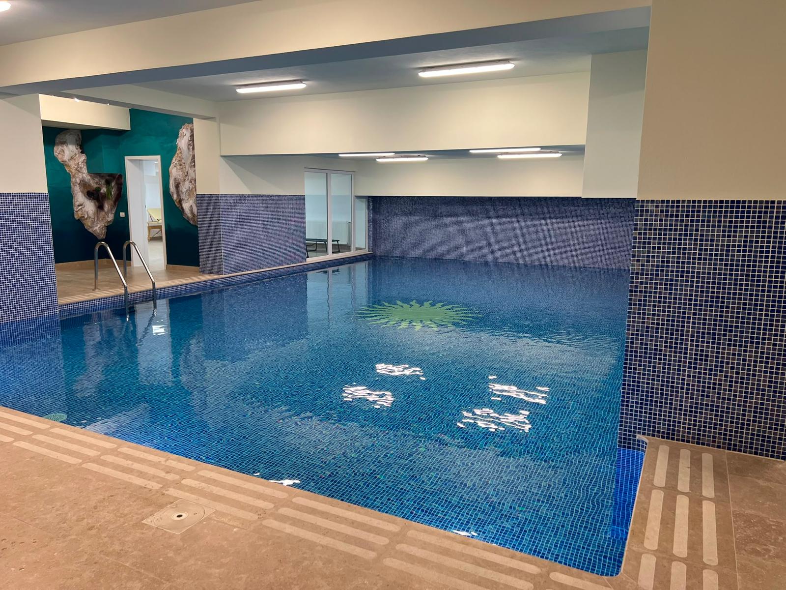 Piscina IN GRAND Hotel din Militari pentru Aqua Bebe și cursuri de înot copii